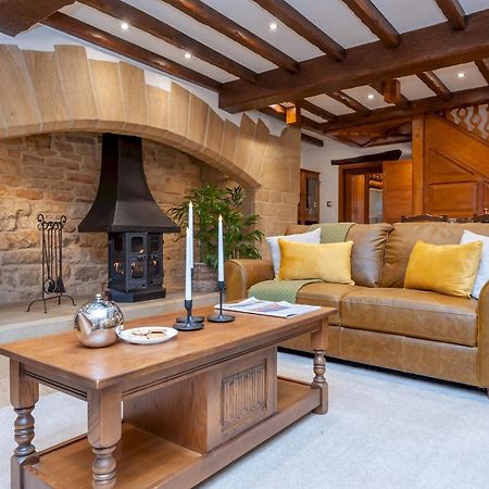 Farmhouse Barn - Rustic Luxury For Families -Leeds Pass The Keys Villa Pudsey Eksteriør bilde